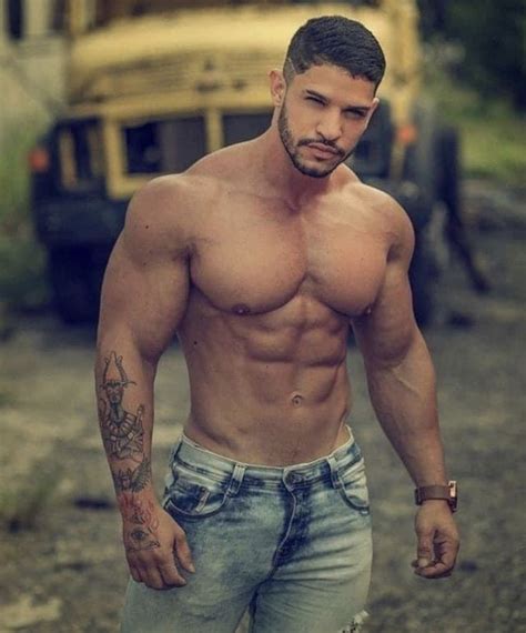 hot muscle sex gay